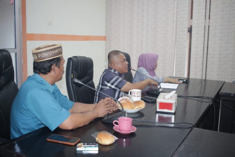 Ketua DPRD bersama Apdesi Pohuwato