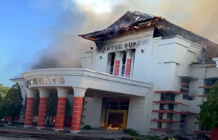 kondisi kantor Bupati Pohuwato