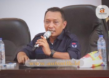 Komisioner KPU Kabupaten Pohuwato, Iskandar Ibrahim.