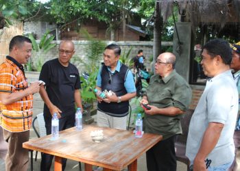 Adhan Dambea, Aw Thalib, Syarif