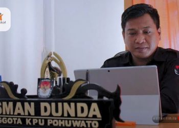Komisioner KPU Kabupaten Pohuwato, Usman Dunda.