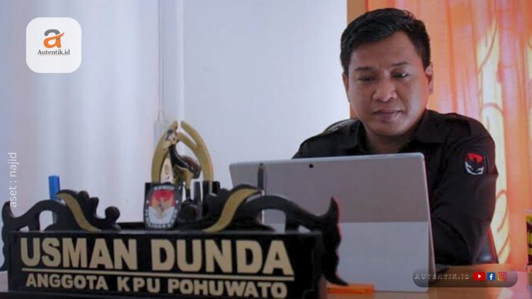 Komisioner KPU Kabupaten Pohuwato, Usman Dunda.
