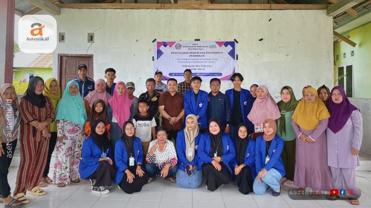 Penyuluhan Mahasiswa KKN-T Universitas Pohuwato di Desa Huhu Jaya, Kecamatan Paguat, Kamis, (08/02/2024).