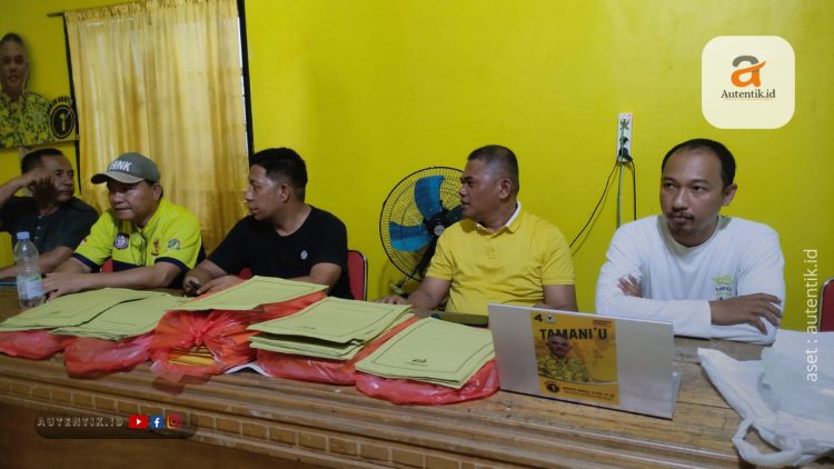 Konferensi pers DPD II Golkar Pohuwato, Sabtu  (17/2/2024).