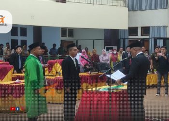 Pelantikan PAW Anggota DPRD Kabupaten Pohuwato, Bahrudin Ismail, Senin (18/3/2024).