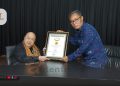 Penyerahan penghargaan MURI kepada SMSI, Kamis (21/3/2024).