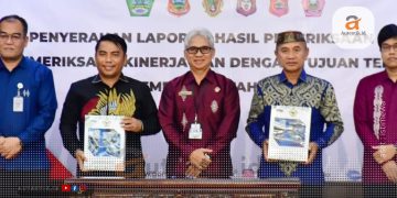 Penyerahan LHP atas Pemeriksaan Kinerja Dan Dengan Tujuan Tertentu Semester III Tahun 2023, Kamis (4/1/2024).