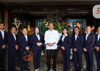 Presiden Republik Indonesia, Ir. H. Joko Widodo bersama Management ASTON Gorontalo Hotel & Villas