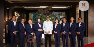 Foto: Menteri Perhubungan RI, Dr. (H.C) Ir. Budi Karya Sumadi bersama Management ASTON Gorontalo Hotel & Villas