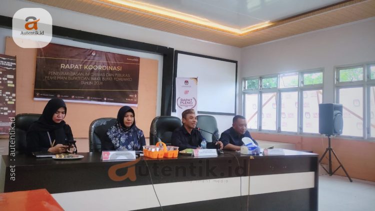 Rakor penyebarluasan informasi dan publikasi Pemilihan Bupati dan Wakil Bupati oleh KPU Kabupaten Pohuwato, Selasa (30/4/2024).