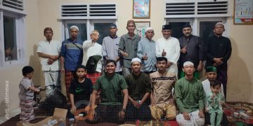 Lurah Biawao, Nurhadi Taha, bersama rema muda Kelurahan Biawao, Kecamatan Kota Selatan, Kota Gorontalo.