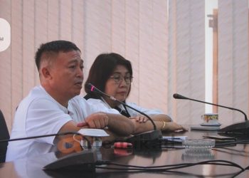 Ketua Komisi II DPRD Kabupaten Pohuwato, Rizal Thaib Pasuma didampingi Anggota, Jenni Ema Tulung.