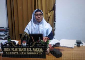 Anggota KPU Kabupaten Pohuwato, Dian F. Pakaya