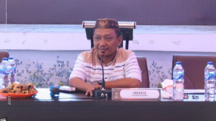 Anggota KPU Kabupaten Pohuwato, Iskandar Ibrahim.