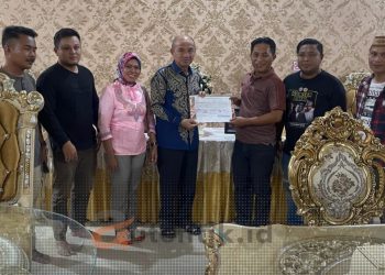 Badan saksi PSU Gerindra saat menyerahkan hasil rekapitulasi ke Ketua DPC Gerindra Pohuwato.