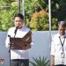 Ketua KPU, Roy Hamrain, saat memimpin apel rutin di lingkungan KPU Kabupaten Gorontalo, Senin (3/6/2024).