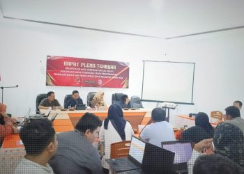 Rapat pleno terbuka KPU Kabupaten Bone Bolango, Jumat (12/7/2024).