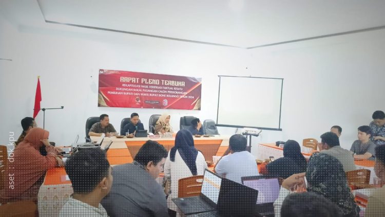Rapat pleno terbuka KPU Kabupaten Bone Bolango, Jumat (12/7/2024).