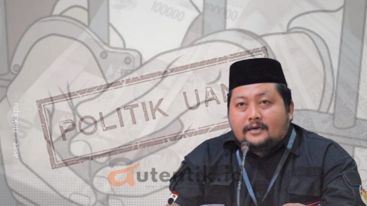 Ketua Komite Independen Pemantau Pemilu Provinsi Gorontalo, Kadir Mertosono.