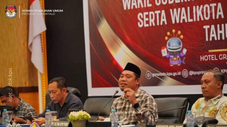 Bimbingan teknis tahapan pencalonan Pemilihan Kepala Daerah 2024 oleh KPU Provinsi Gorontalo.