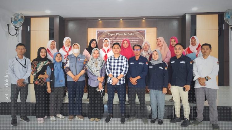Rapat pleno terbuka rekapitulasi DPHP di Kabupaten Bone Bolango.