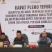 Pleno terbuka rekapitulasi hasil Verfak kedua dokumen syarat dukungan Bapaslon Perseorangan Pilkada Pohuwato.