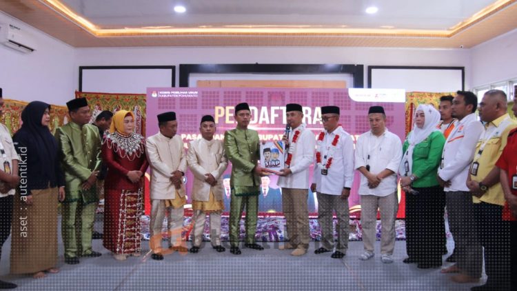 Proses Pendaftaran Bapaslon Kepala Daerah di KPU Pohuwato.
