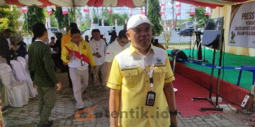 Pimpinan dan Pengurus DPD II Golkar Pohuwato saat ikut dalam pendaftaran Bapaslon Saipul A. Mbuinga - Iwan S. Adam.