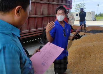 Asisten Manager PT. Ceres Agro Indonesia, Sawal Putra saat memberi penjelasan kepada pemerintah daerah, beberapa waktu lalu.
