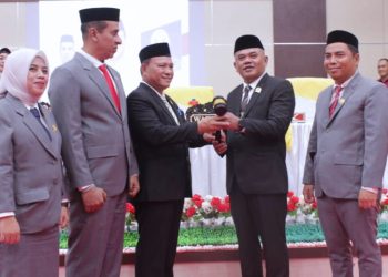 Pelantikan, pengambilan sumpah dan janji Pimpinan DPRD Kabupaten Pohuwato, Senin (30/9/2024).