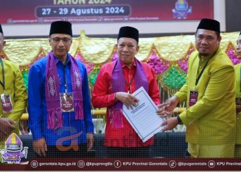 KPU Provinsi Gorontalo saat menerima pendaftaran Bapaslon Hamzah Isa - Abdurrahman Abubakar Bahmid, Rabu (28/8/2024).