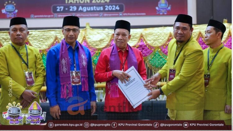 KPU Provinsi Gorontalo saat menerima pendaftaran Bapaslon Hamzah Isa - Abdurrahman Abubakar Bahmid, Rabu (28/8/2024).