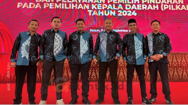 Divisi Rendatin KPU Provinsi, Kabupaten/Kota se Gorontalo saat mengikuti rakor persiapan kegiatan Rekapitulasi dan Penetapan DPT, Rabu (11/9/2024).