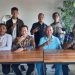 Salahudin Pakaya (kedua kiri depan) bersama Calon Wakil Bupati Pohuwato Iwan S. Adam (kedua kanan depan), Tim Pemenangan dan Tim Kuasa Hukum SIAP.