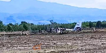 Gambar satu pesawat yang jatuh di lahan tambak warga, diduga SAM Air yang gagal landing di Bandara Panua Pohuwato, Ahad (20/10/2024).