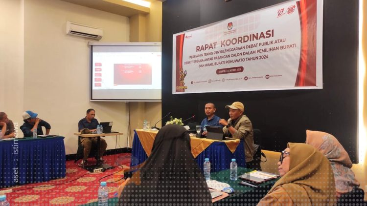 Rakor persiapan teknis penyelenggaraan debat publik antar Paslon Pilkada Pohuwato 2024, Selasa (22/10/2024).