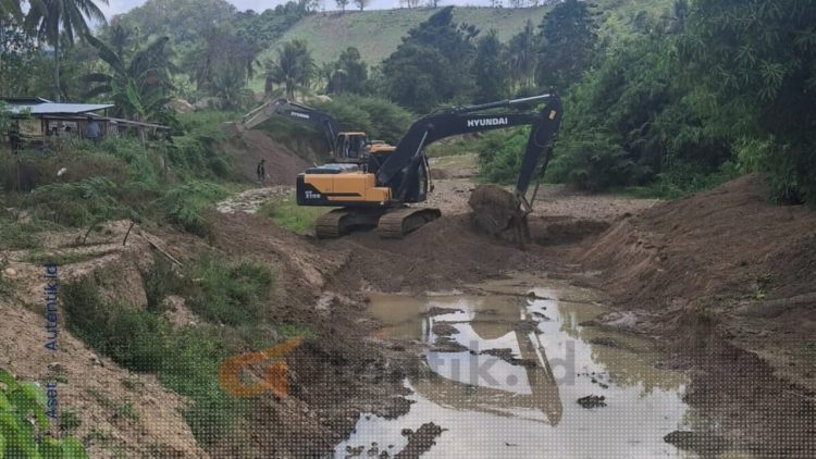 Normalisasi sungai Balayo, Kamis (31/10/2024).