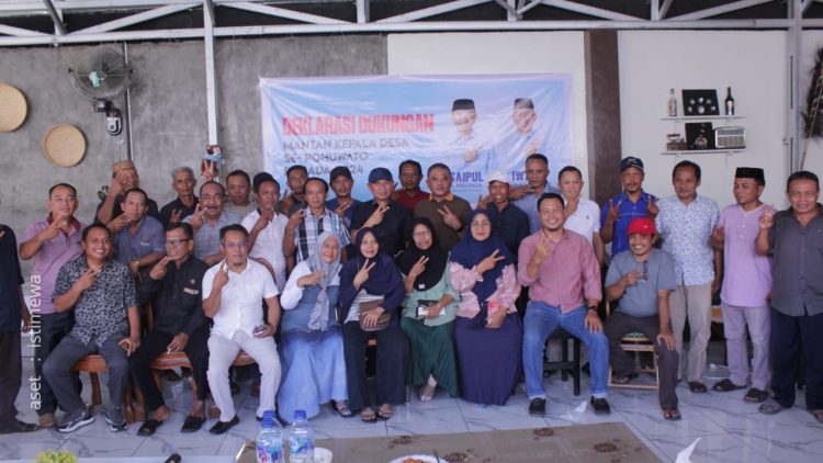 Deklarasi purna Kades se Pohuwato untuk Paslon Saipul A. Mbuinga - Iwan S. Adam, Ahad (6/10/2024).