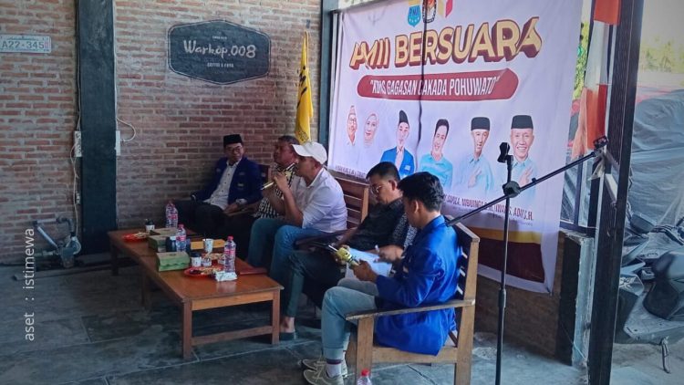 Ketua Tim Paslon SIAP, Hamdi Alamri, saat menghadiri forum diskusi PMII Bersuara, Sabtu (5/10/2024).