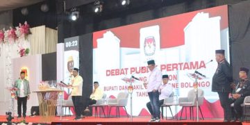 Debat Publik pertama Paslon Bupati dan Wakil Bupati Bone Bolango, Ahad (27/10/2024).