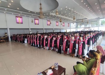 Rapat senat terbuka luar biasa Wisuda Program Sarjana Universitas Pohuwato, Senin (25/11/2024).