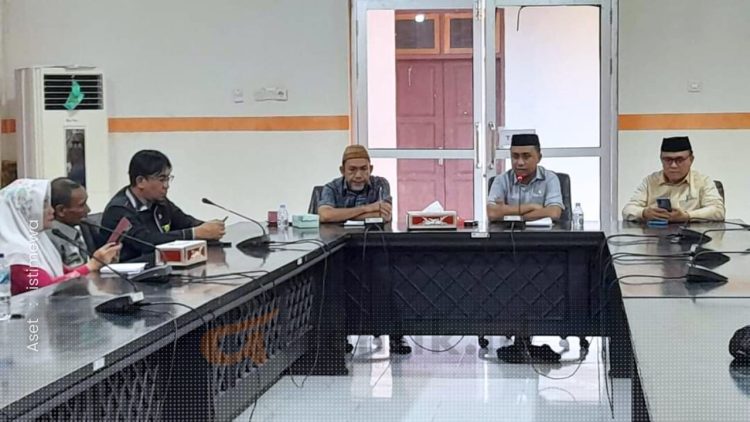 Rapat kerja Komisi I DPRD Kabupaten Pohuwato, Kamis (24/10/2024).