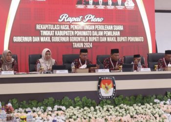 Rapat pleno rekapitulasi KPU Kabupaten Pohuwato, Selasa (3/11/2024).