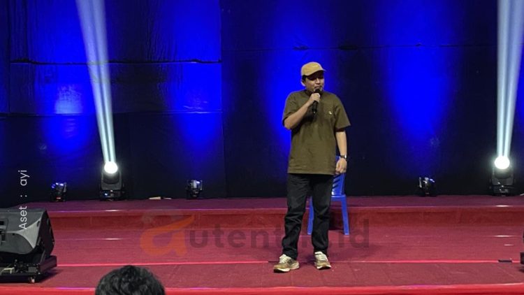 Stand Up Night 1 yang digelar di Universitas Muhamadiyah Gorontalo, Sabtu (07/12/2024).