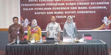 KPU Kabupaten Gorontalo saat menggelar rapat evaluasi dan persiapan rekapitulasi perhitungan suara tingkat Kecamatan.