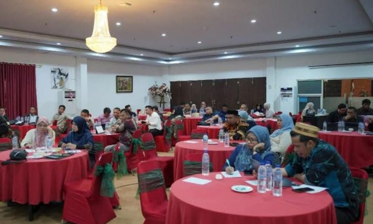 KPU Provinsi Gorontalo menggelar rapat sinergitas penyelenggara Pemilihan Kepala Daerah Serentak Tahun 2024.