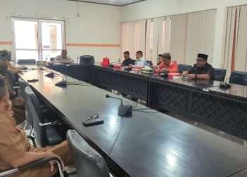 Rapat kerja Komisi II DPRD Kabupaten Pohuwato, Senin (6/1/2025).