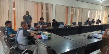Rapat kerja Komisi III DPRD Kabupaten Pohuwato, Senin (6/1/2025).