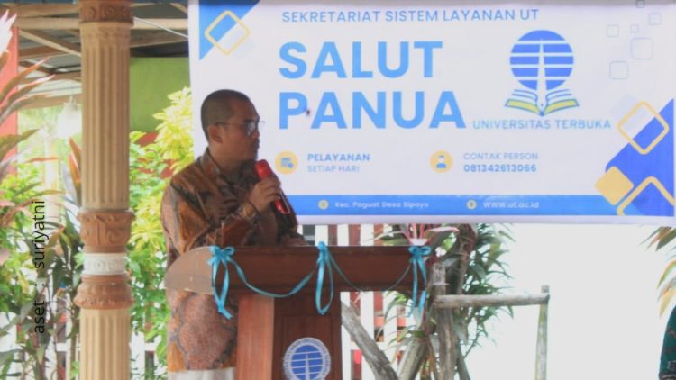 Ketua penyelenggara kegiatan, Basri, S.Pd., M. Pd. (Foto: Suriyatni Mantulagi)