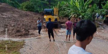 Longsor yang terjadi di wilayah Kabupaten Gorontalo Utara, Jumat (24/1/2025). Aset : FB/Aditya Wisnu